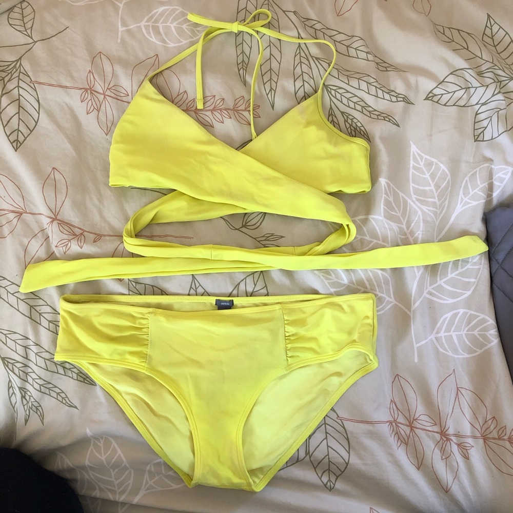 Aerie Scoop/Hipster Yellow Bikini | Top:M Bottom:L